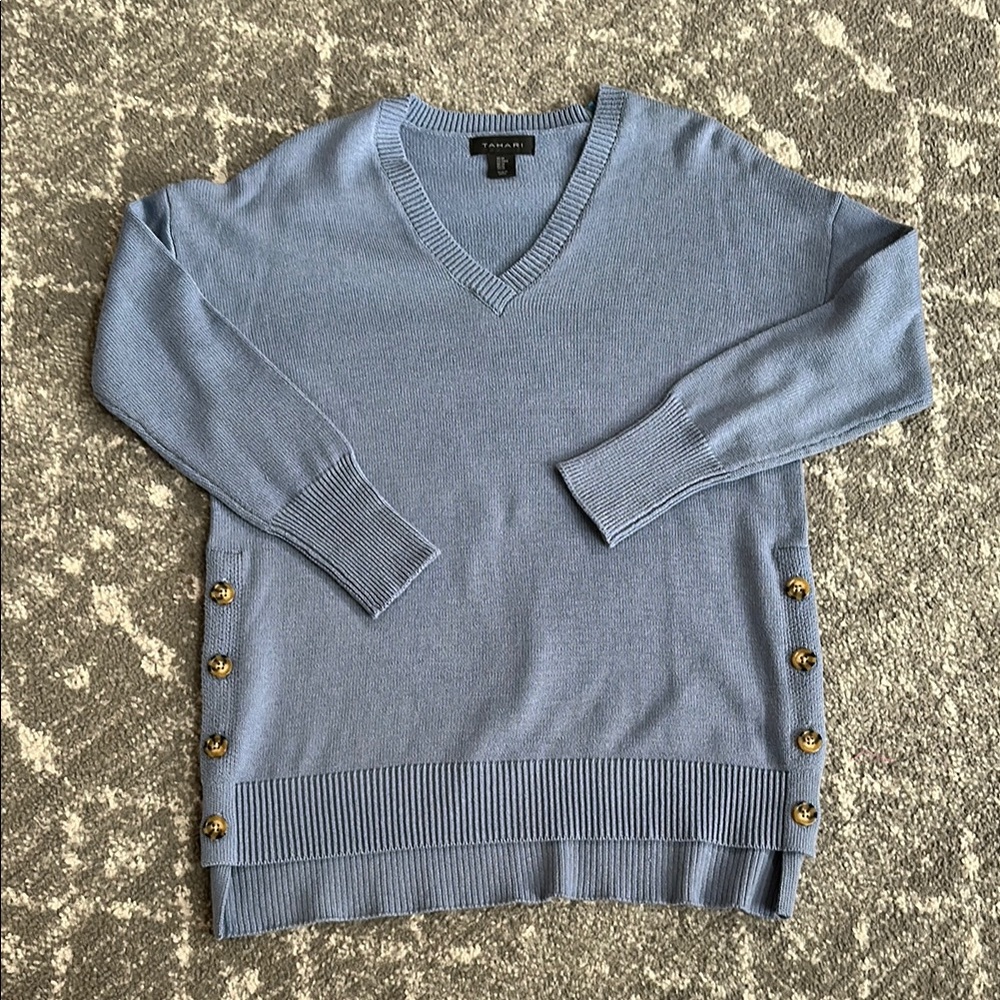 NWOT Tahari Periwinkle Blue V-Neck Sweater with Button Accents
